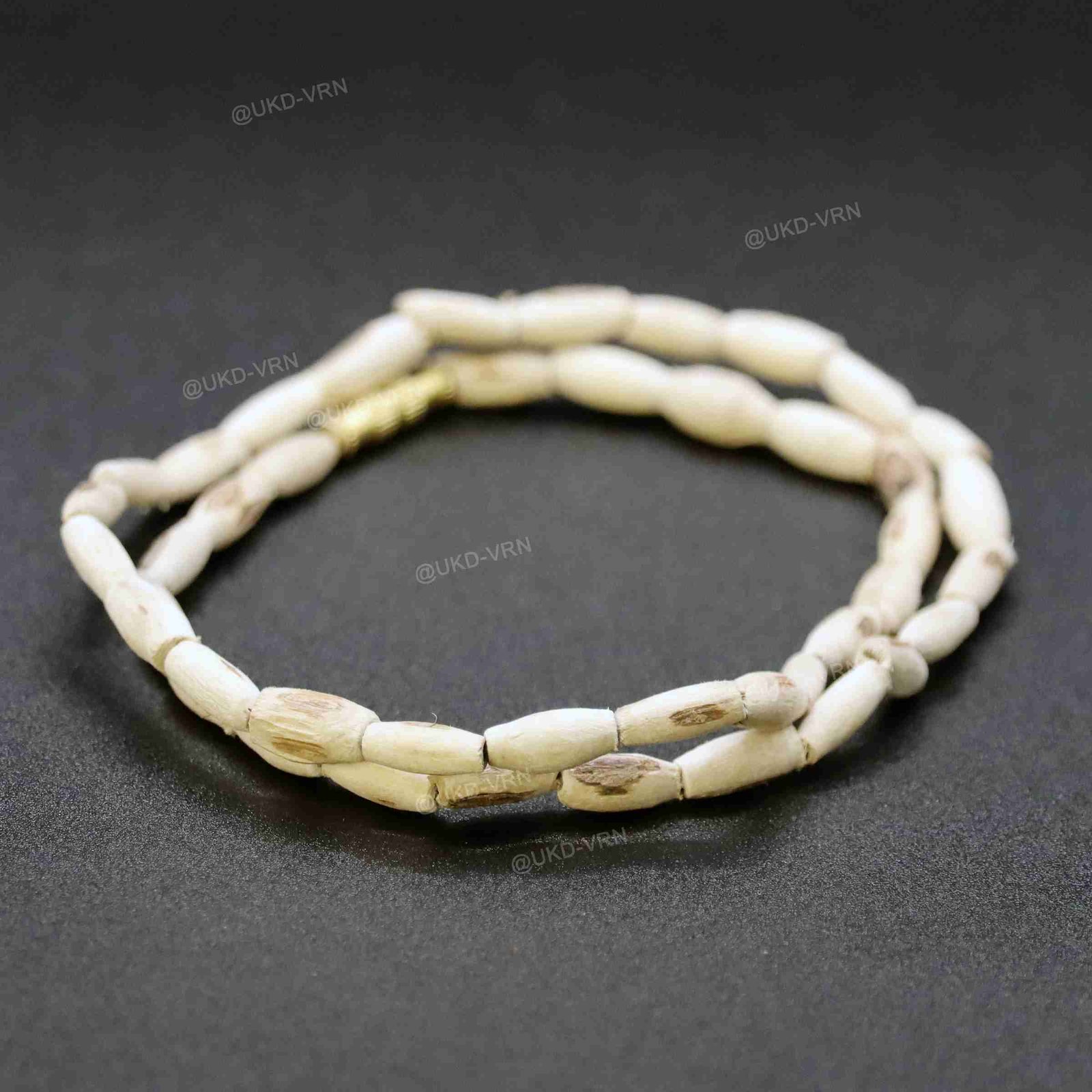 2-Round Oval Tulsi Kanthi